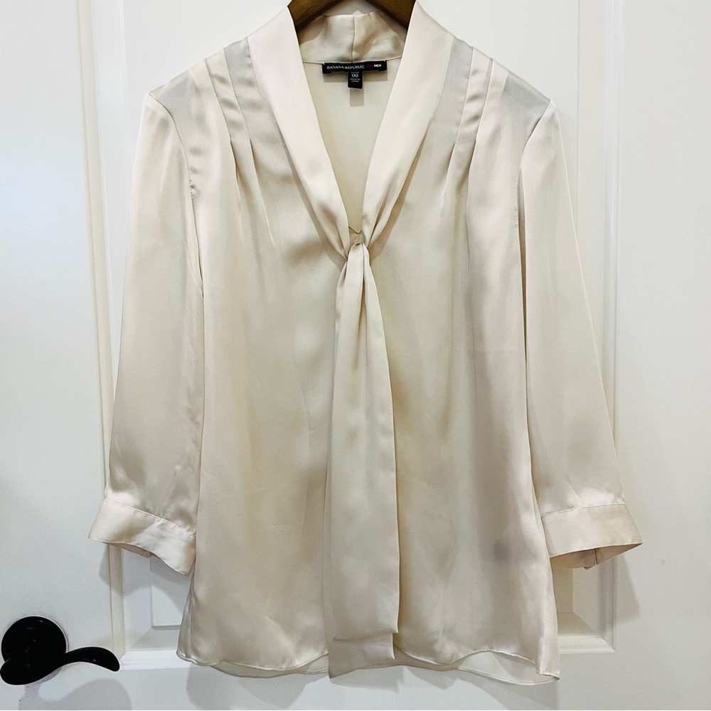 Banana Republic blouse
